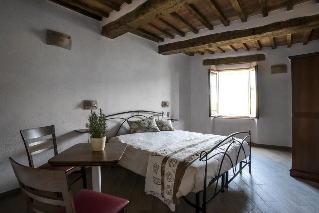 Bed and breakfast Antico Borgo Seggiano Chambre photo