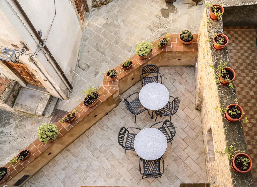 Bed and breakfast Antico Borgo Seggiano Extérieur photo